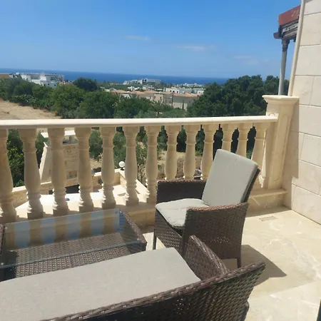 Cozy Maisonette Chloraka Holiday home *